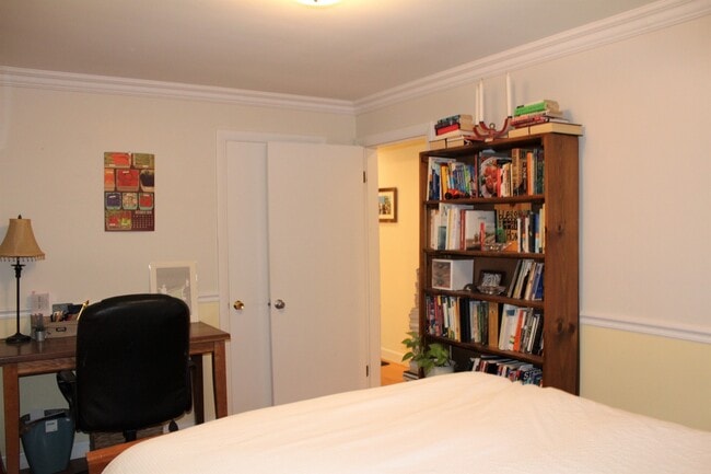 Building Photo - Portland 4BD/2BA Single Family Home - $2,833