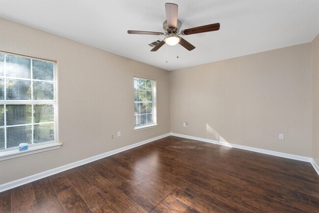 Building Photo - 1728 Connorvale Rd
