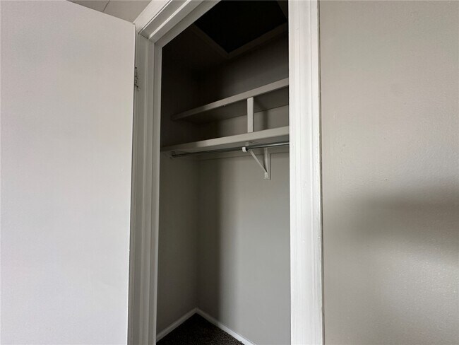 Building Photo - 420 Chapel Ridge Dr