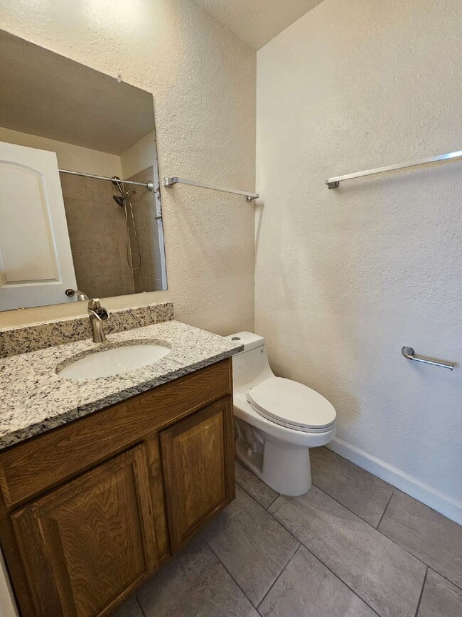 Building Photo - Charming 4-Bedroom Retreat with Cozy Fireplace in Vibrant Austin Neighborhood!