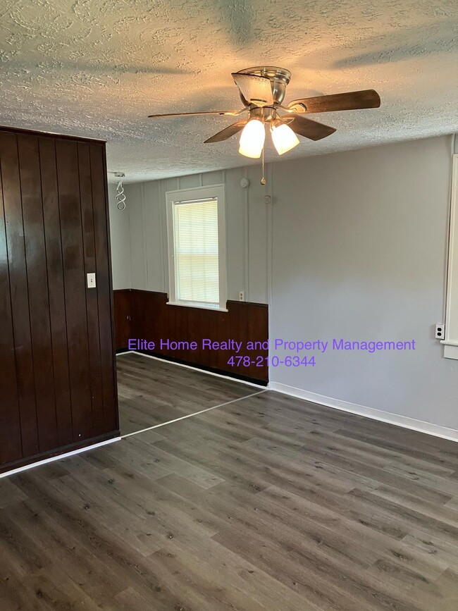 Building Photo - 3653 Morgan Dr