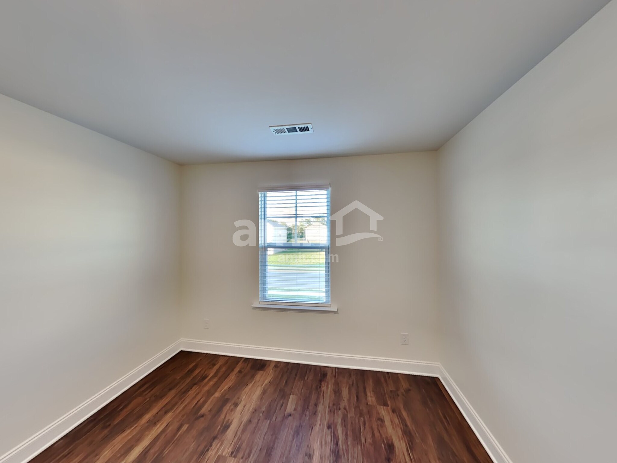 Building Photo - 5231 Valor Dr