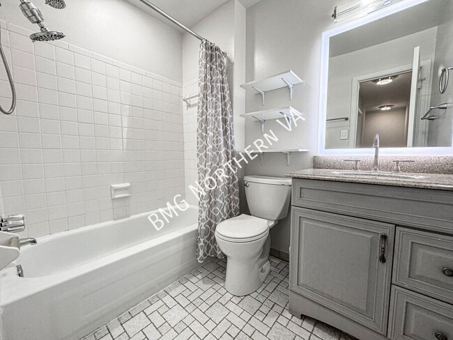 Building Photo - 7450 Adams Park Ct