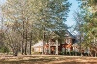 Building Photo - 565 Schaeffer Loop