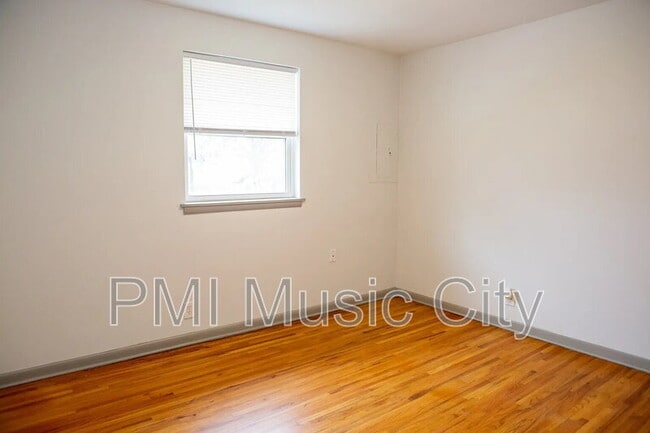 Building Photo - 501A Fedders Dr
