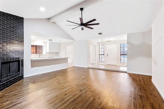 Building Photo - 924 Simon Dr