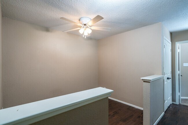 Building Photo - 66 Lakeridge Ct