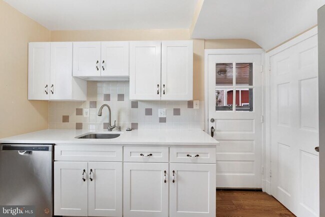 Building Photo - 4763 1st St N