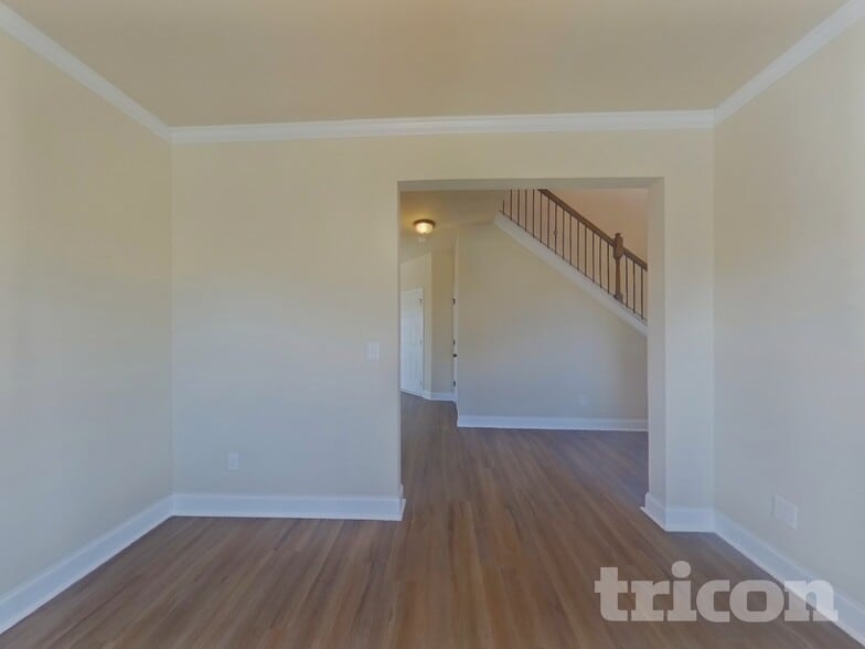 Building Photo - 127 Massey Ln