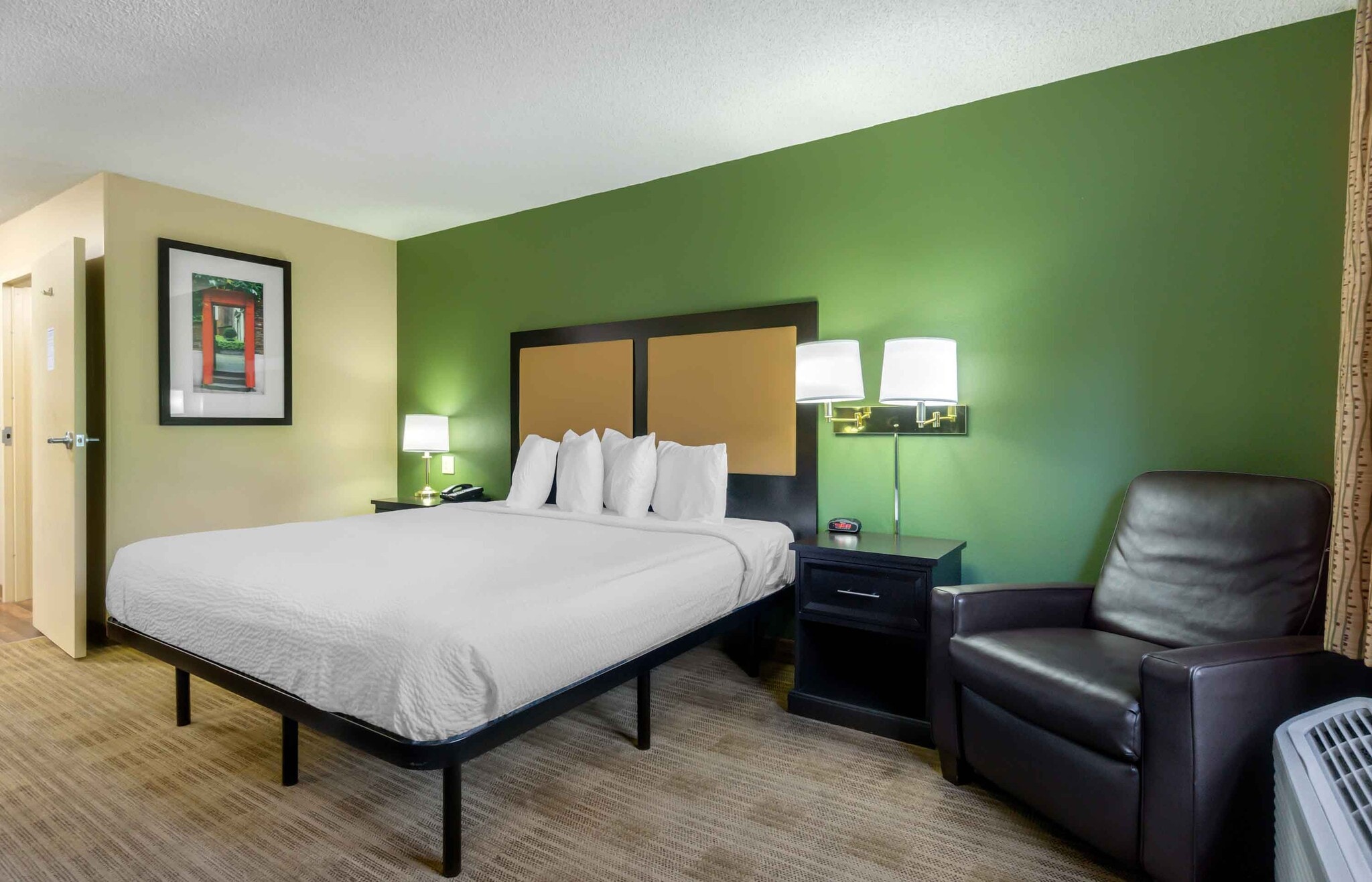 Building Photo - Furnished Studio-Olympia - Tumwater