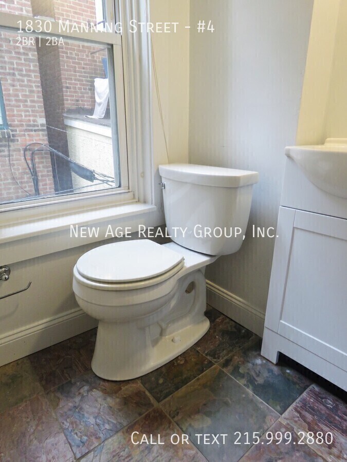 Building Photo - 1830 Manning St