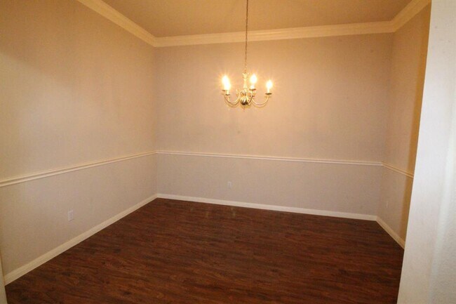 Building Photo - 1600 Kingston Lacy Blvd