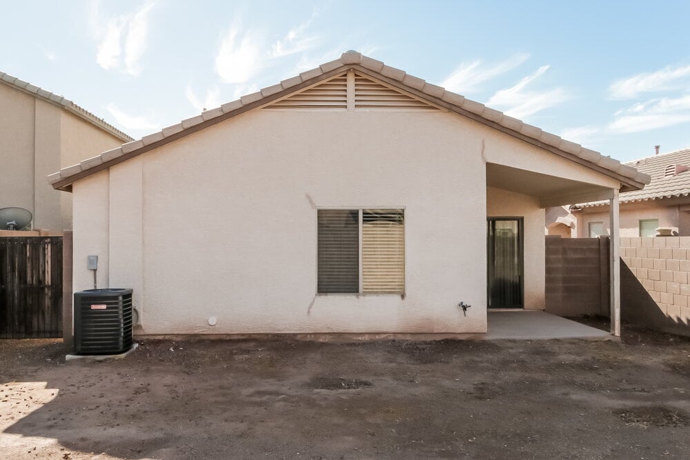 Building Photo - 1658 E Shari St