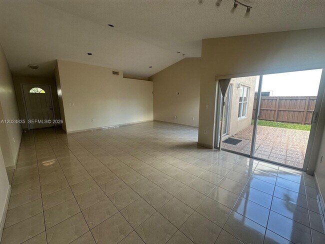 Building Photo - 16280 SW 77th Terrace
