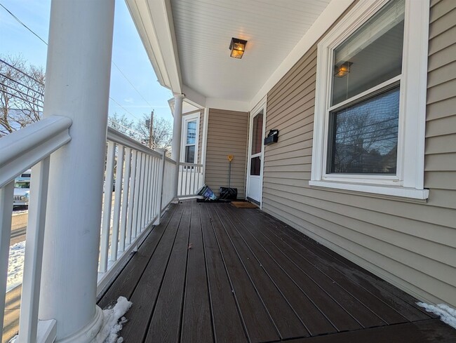 Building Photo - 204 Rockland St