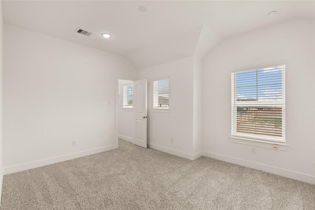 Building Photo - 16783 N Marie Vlg Dr