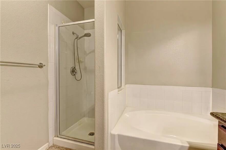 Building Photo - 1621 Queen Victoria St