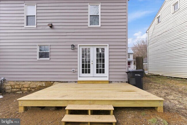 Building Photo - 520 S Kent St