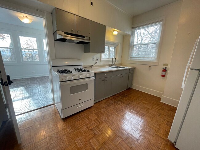 Building Photo - 6621 Church Ave