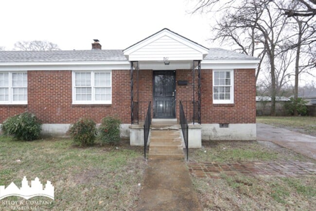 Primary Photo - National/Guernsey Duplex