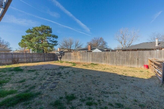 Building Photo - 5314 Briar St