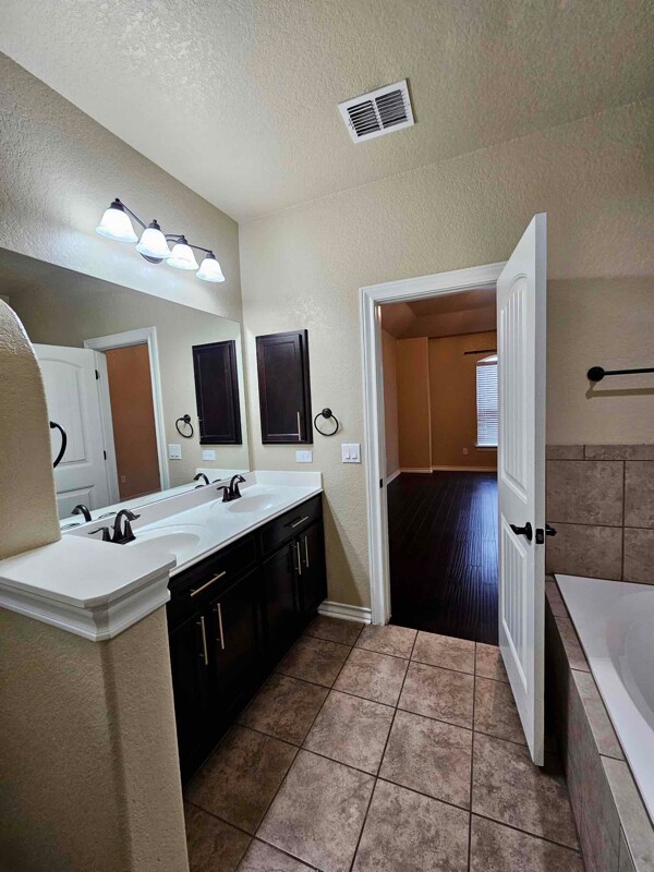 Building Photo - 8727 Kallison Arbor