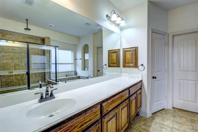 Building Photo - 2933 Softwood Cir