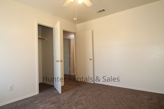 Building Photo - Immaculate Harker Heights 3 Bedroom