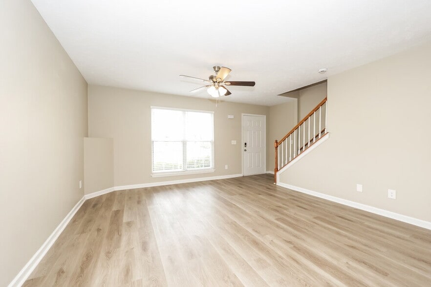 Building Photo - 8030 Logan Dr