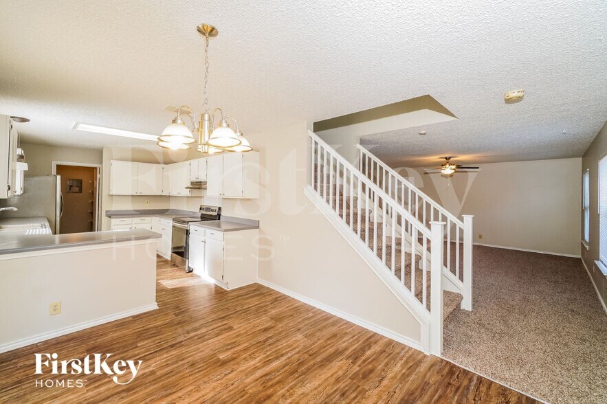 Building Photo - 1618 Richland Hills Dr