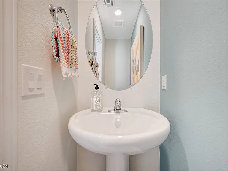 Building Photo - 909 Cadence Vw Wy