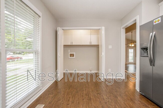 Building Photo - 4616 Pine Needle Ct