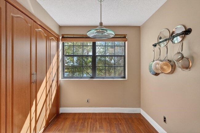 Building Photo - 301 SW 158th Terrace