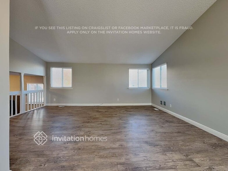 Building Photo - 17293 E Kenyon Dr