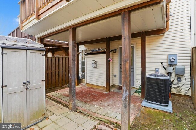 Building Photo - 7858 Seafarer Way