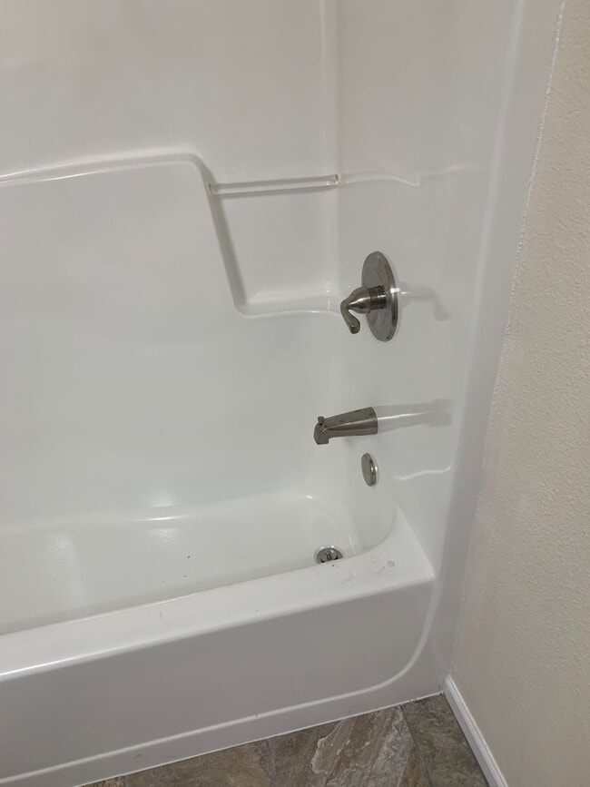 Building Photo - Enjoy this beautifully updated 3 Bed/2.5 Bath Townhome  **Military Discount Available**50% OFF 1s...