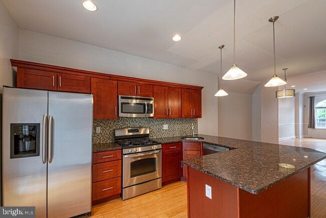Building Photo - 2135 S 16th St