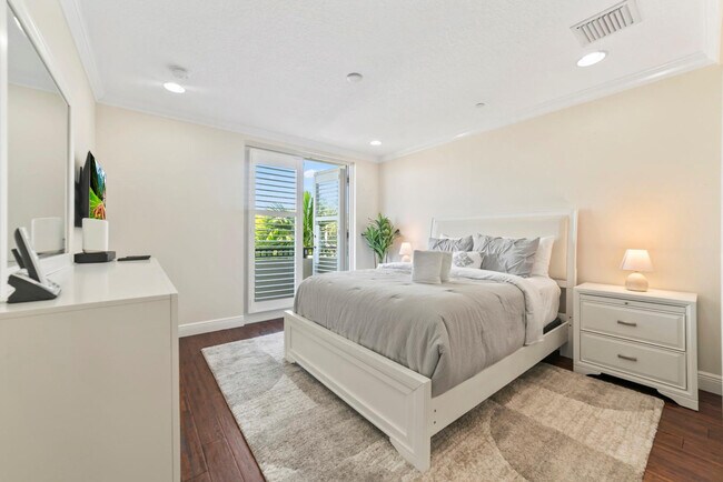 Building Photo - 1849 NE 26th Ave