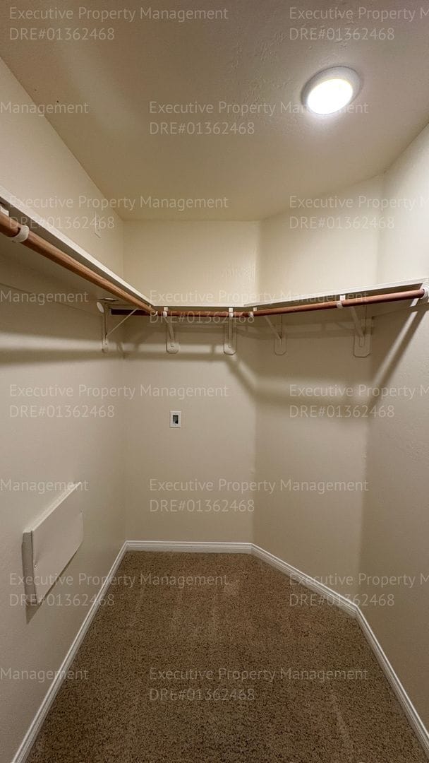 Building Photo - Spacious 4 bedroom 2 bathroom home located in the Ashton Falls community *Move In Special*