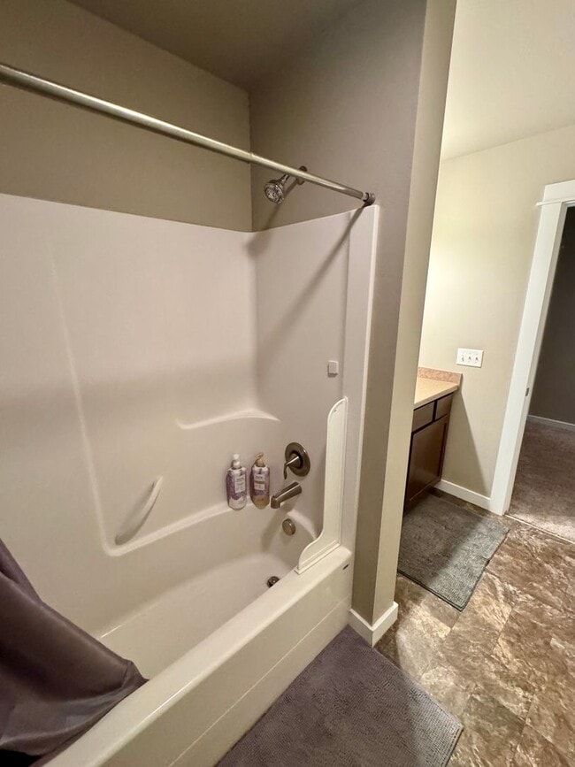 Building Photo - Chic & Comfortable 3-Bed Home in Bozeman’s King Arthur Park