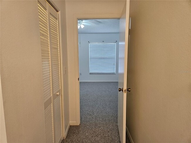 Building Photo - 2405 New Haven Cir