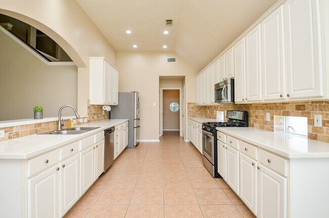 Building Photo - 3747 Heritage Colony Dr