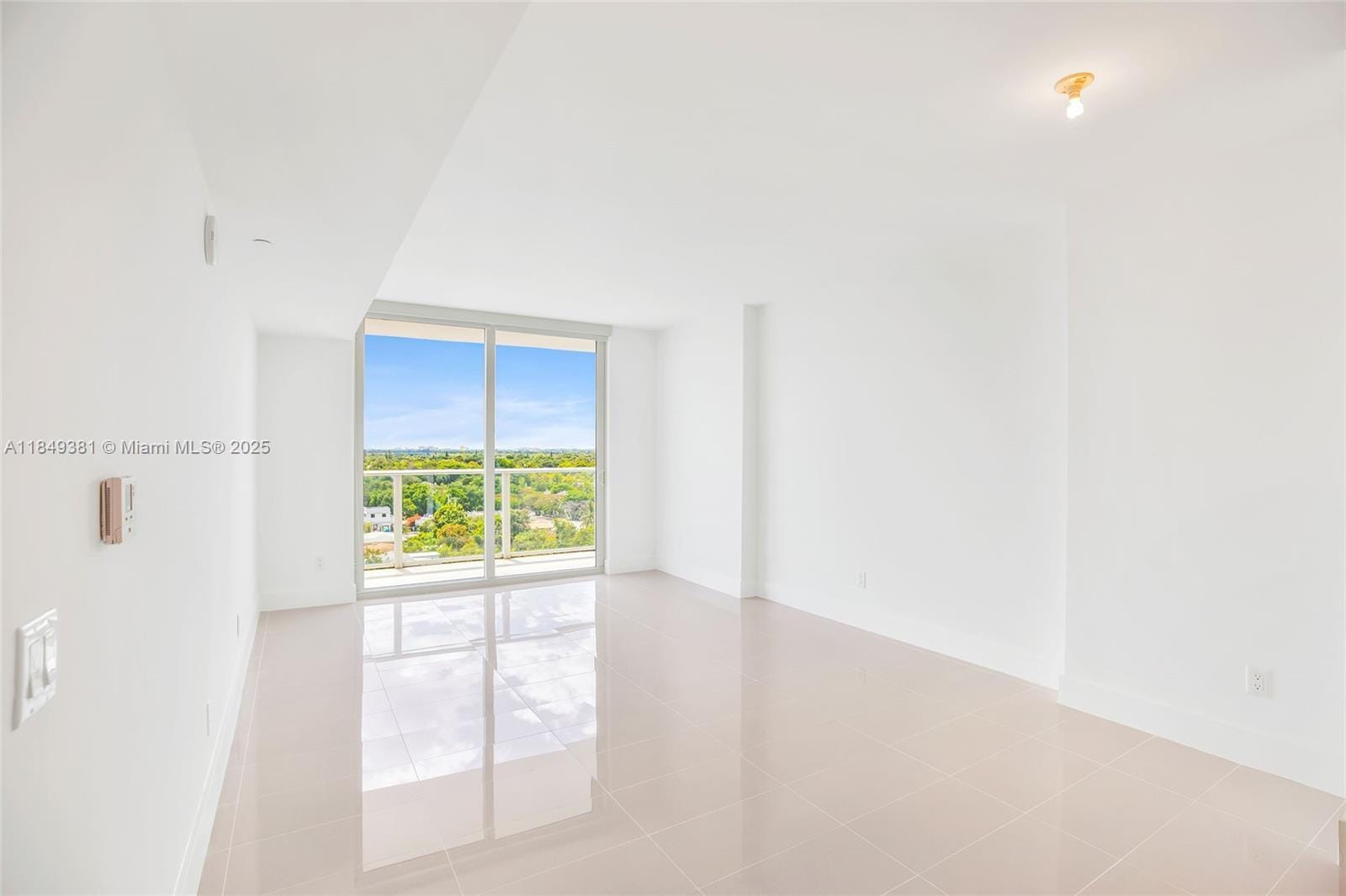 Building Photo - 4250 Biscayne Blvd