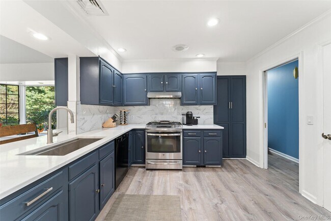 Building Photo - 14 Earlwood Dr