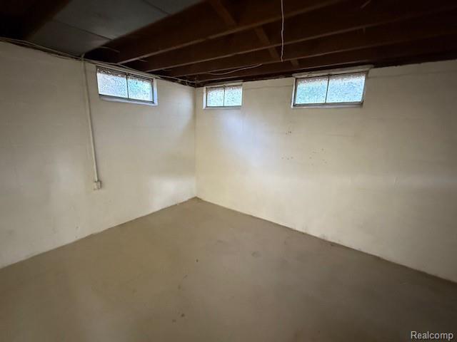 Building Photo - 3534 Fort Dr