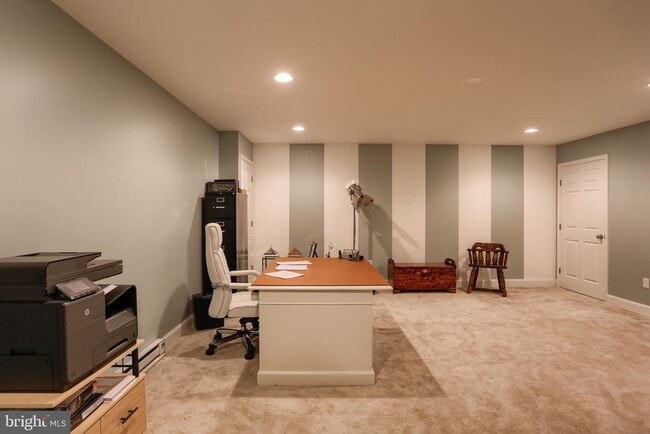 Building Photo - 5 Vista Cir