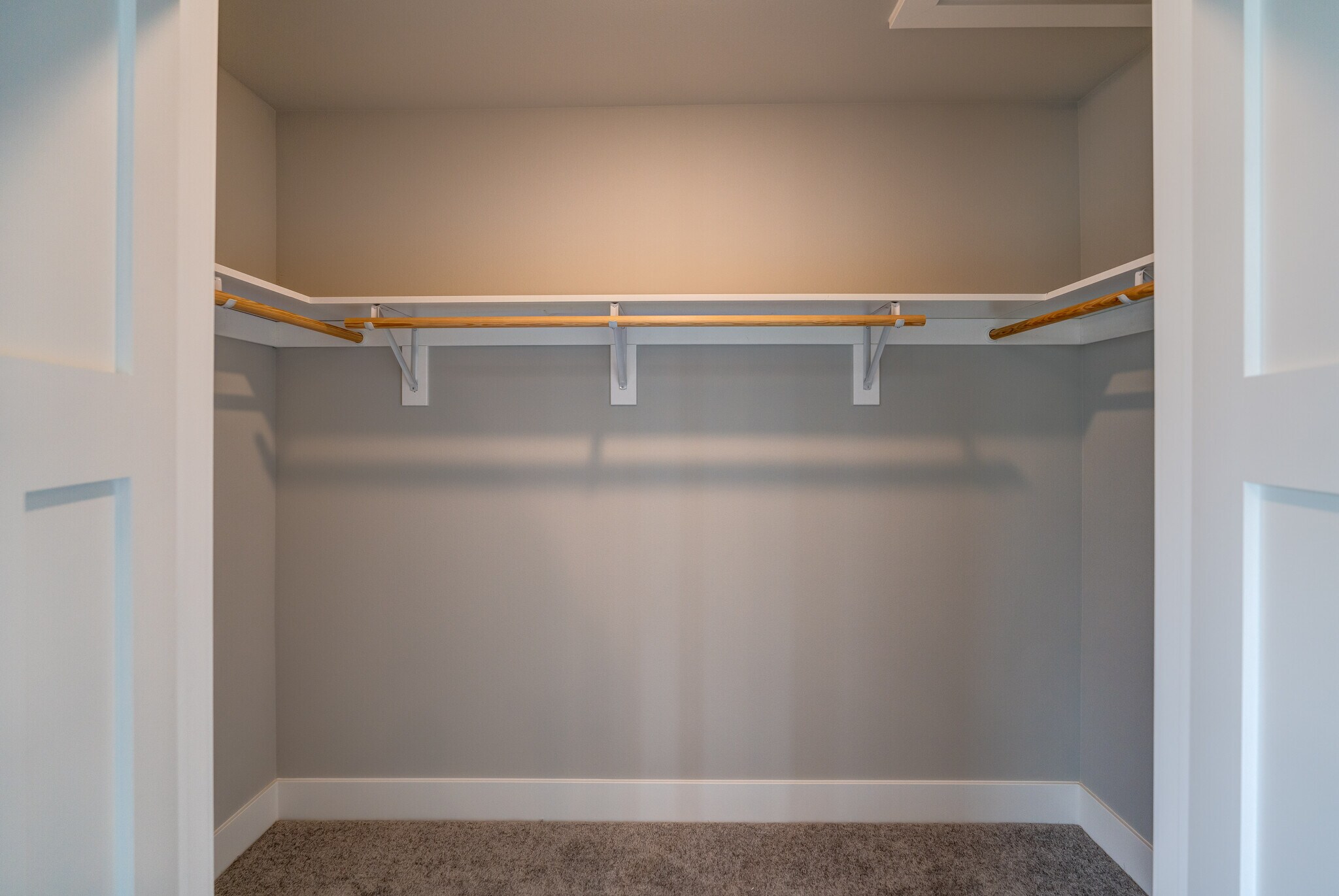 Building Photo - 291 N Bergamont Blvd