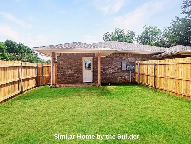 Building Photo - Move-In Ready 3-Bed Duplex in Lawton - Pet Friendly