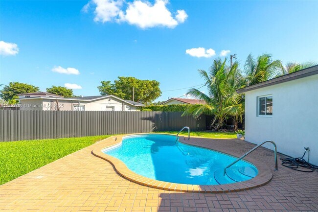 Building Photo - 9621 SW 58th St