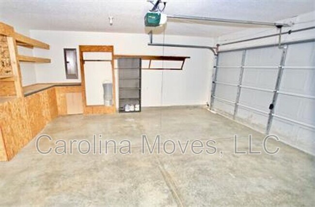 Building Photo - 107 Constantine Way
